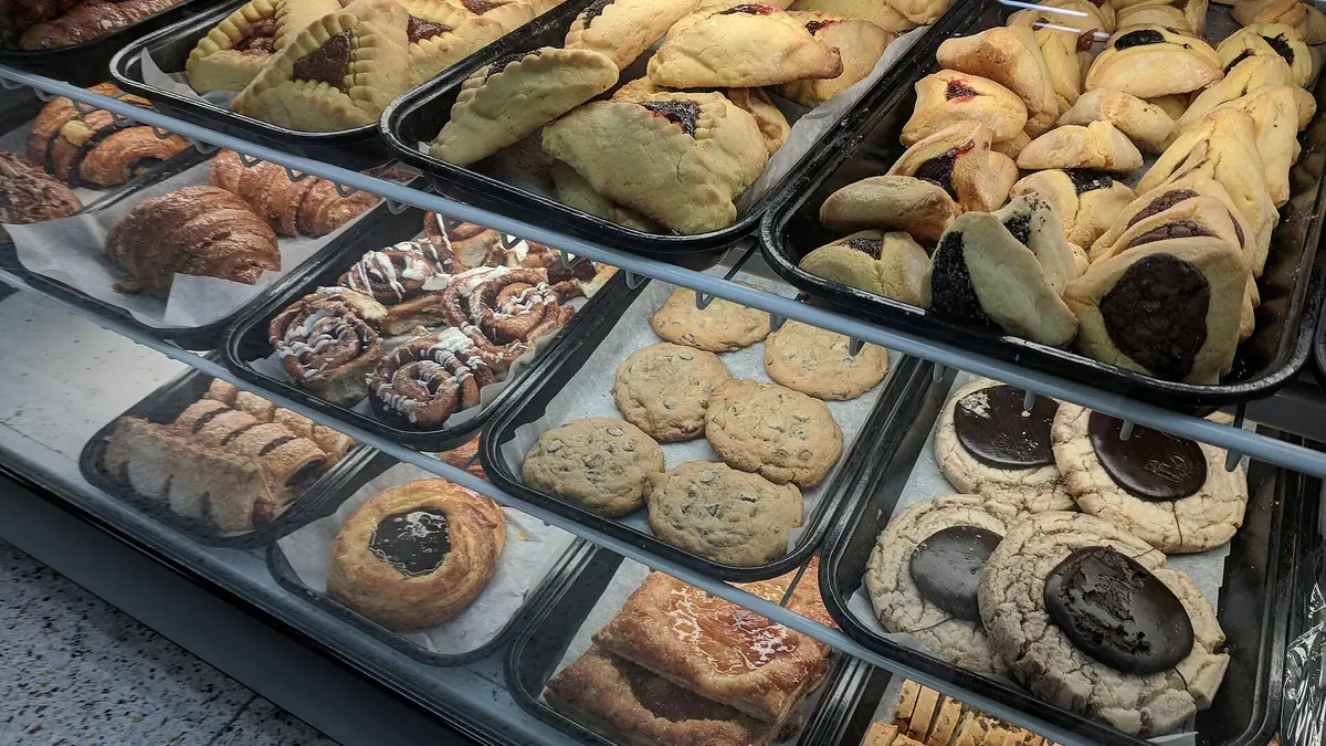 Village Bakery – bakery in Canford Cliffs, Bournemouth